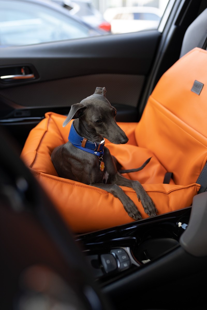 АВТОКРЕСЛО ДЛЯ СОБАКИ RELAXED LEATHER ORANGE