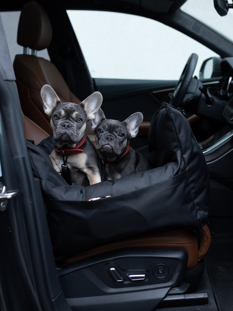 АВТОКРІСЛО ДЛЯ СОБАКИ MALU DOUBLE BLACK
